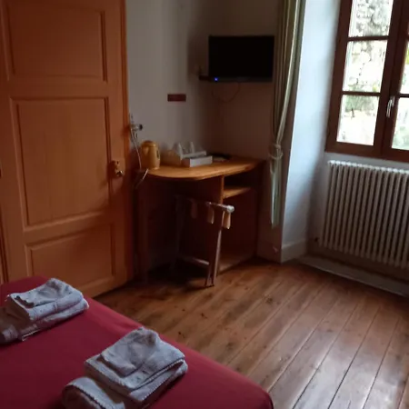 D'hotes La Tour De Brazalem Bed & Breakfast Nerac