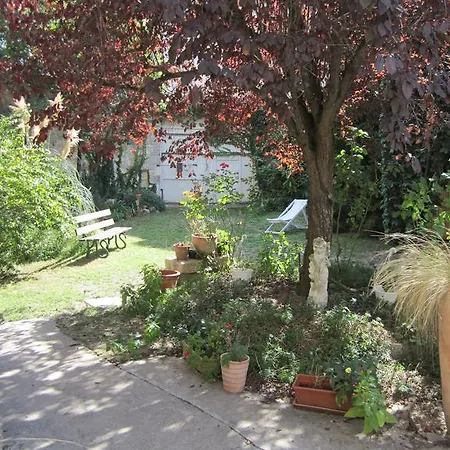 Bed & Breakfast D'hotes La Tour De Brazalem