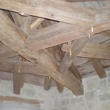 D'hotes La Tour De Brazalem Bed & Breakfast