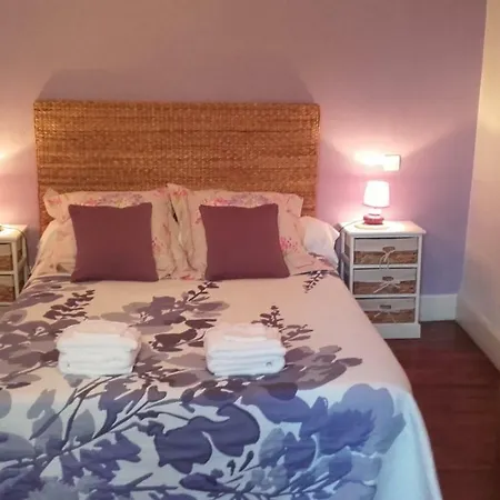 Chambre D'hôtes La Tour De Brazalem Couette-café Nérac
